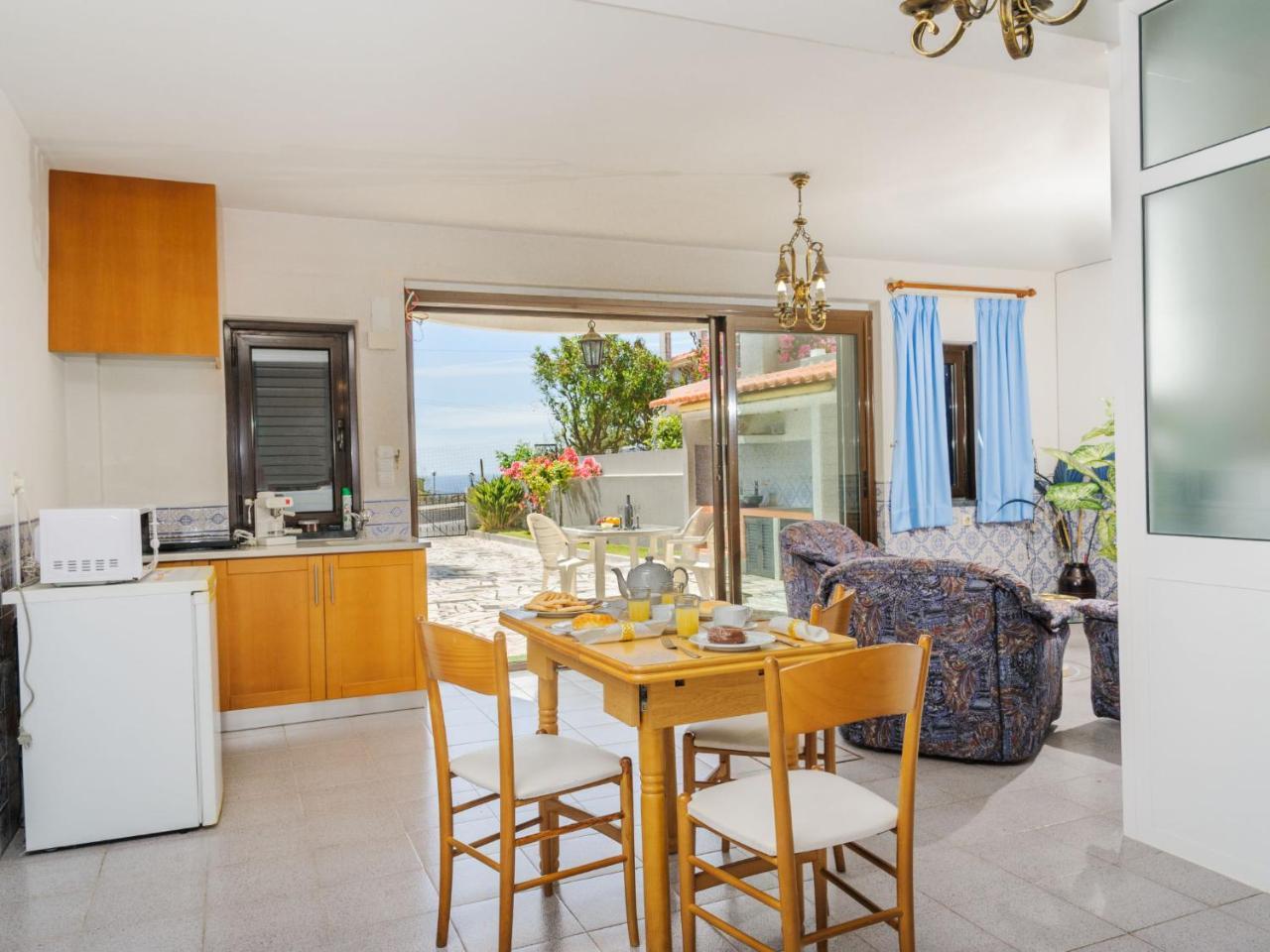 Studio Studio Loureiro By Interhome Ерисейра Екстериор снимка